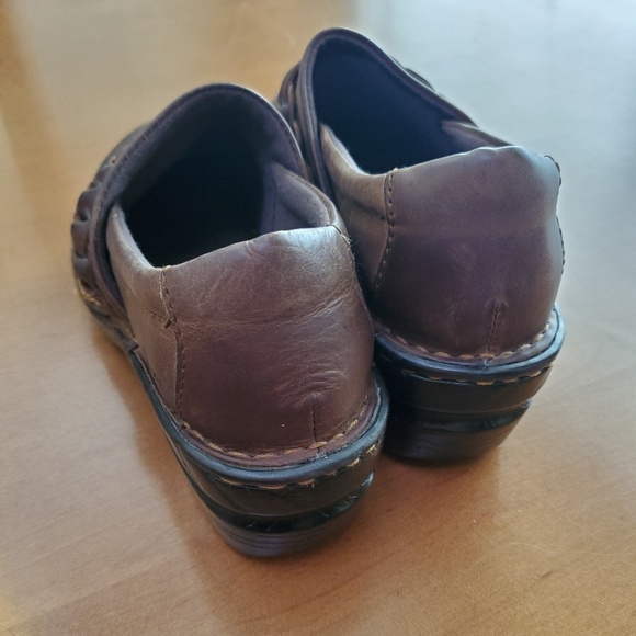 **FINAL MARKDOWN** BOC CLOGS - Picture 8 of 8